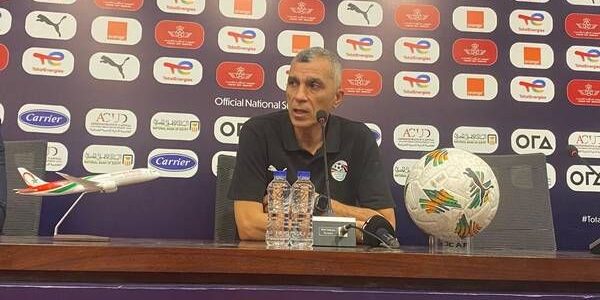 أسامة نبيه يعتذر للجماهير المصرية بعد ضربة نيجيريا